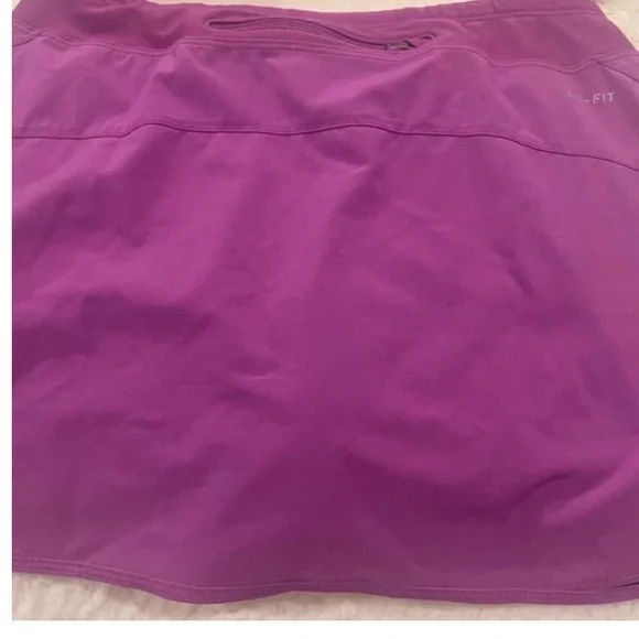 Title:
Nike Dri-Fit Skort Purple Fuchsia Athletic Tennis Running Skirt w Shorts - Picture 3 of 5